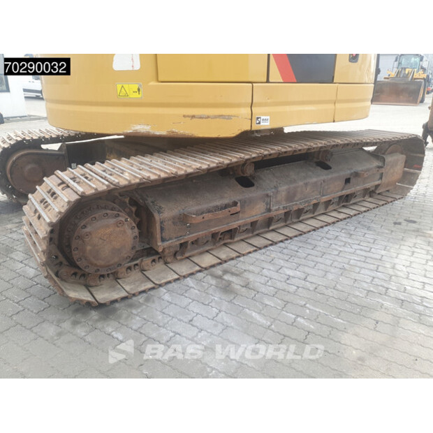 2018 Caterpillar 325FL-41806380