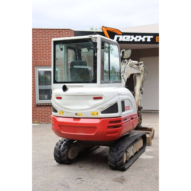 2017 TAKEUCHI TB230-41807583