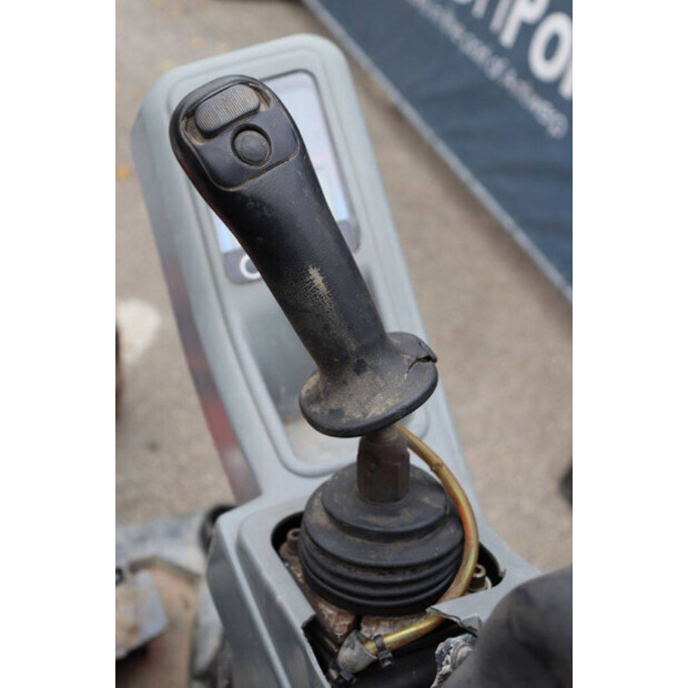 2016 TAKEUCHI TB216-41807960