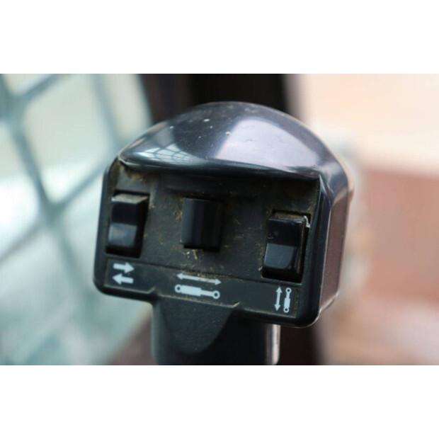 بوبكات S130-41808030
