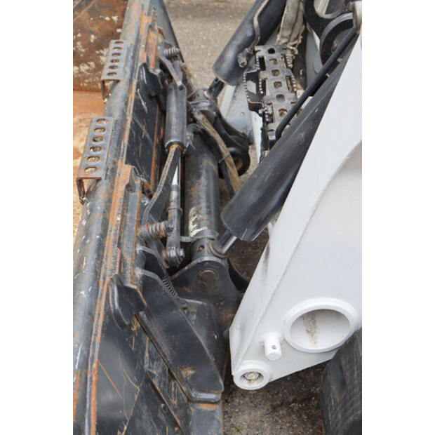 2013 BOBCAT T650-41808220
