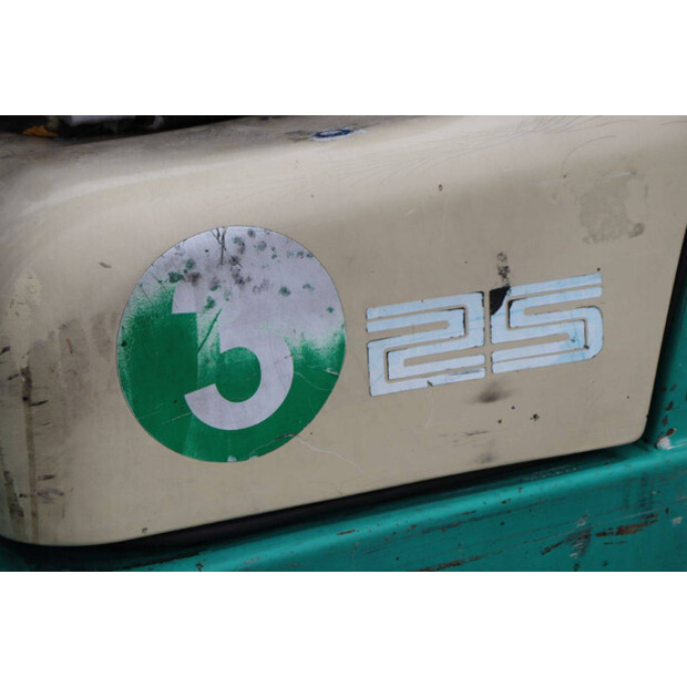 2003 ارتيسون FG25-41808379