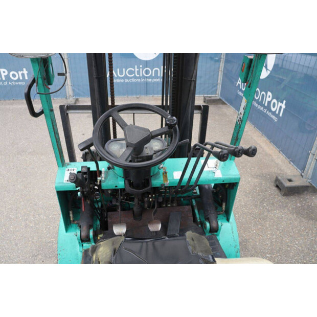 2003 ارتيسون FG25-41808387
