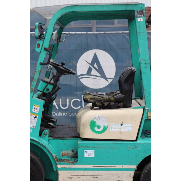 2003 ارتيسون FG25-41808388