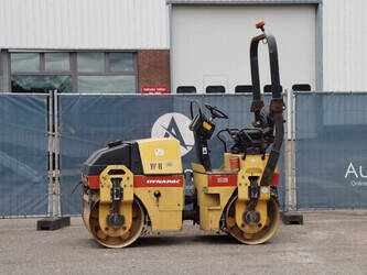 Image de COMPACTEURS 2005 DYNAPAC CC102