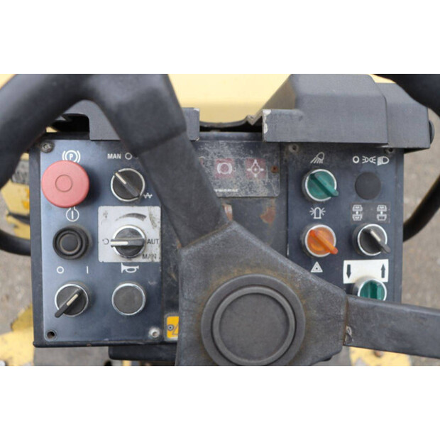 2005 ديناباك CC102-41808490