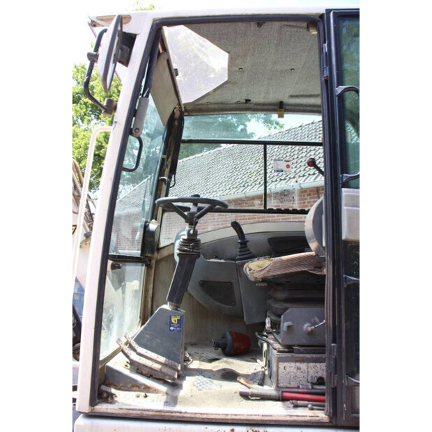 2008 تيريكس TW85-41808590