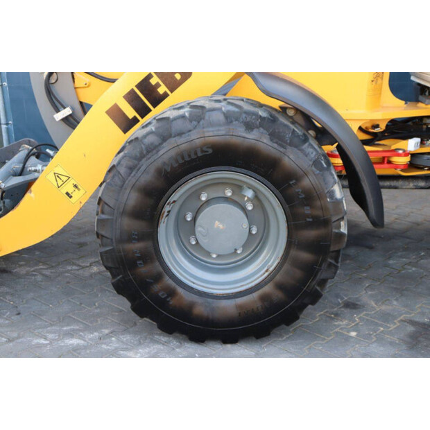 2021 ليبهير L508C-41808679