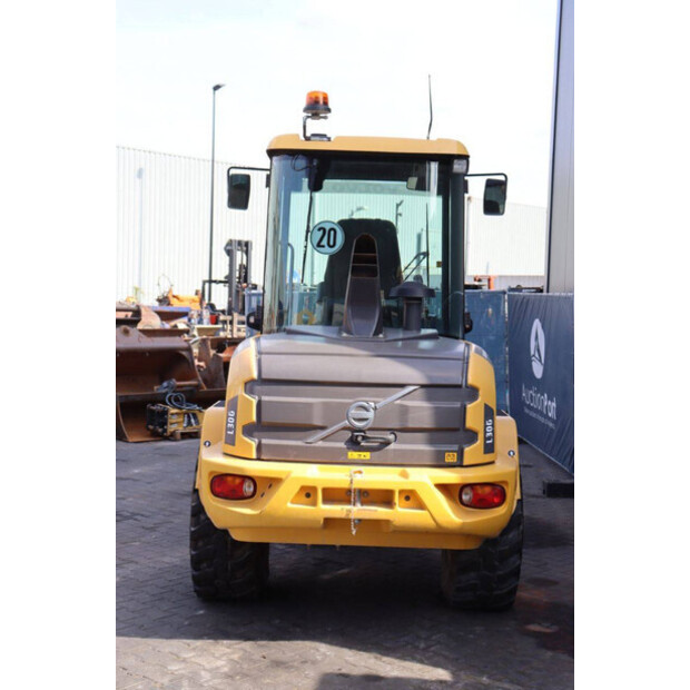 2021 فولفو L30G-41808712