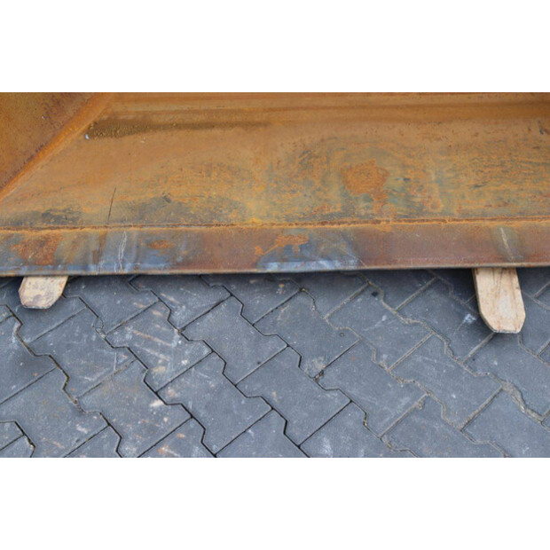 2023 Caterpillar 908-41808862