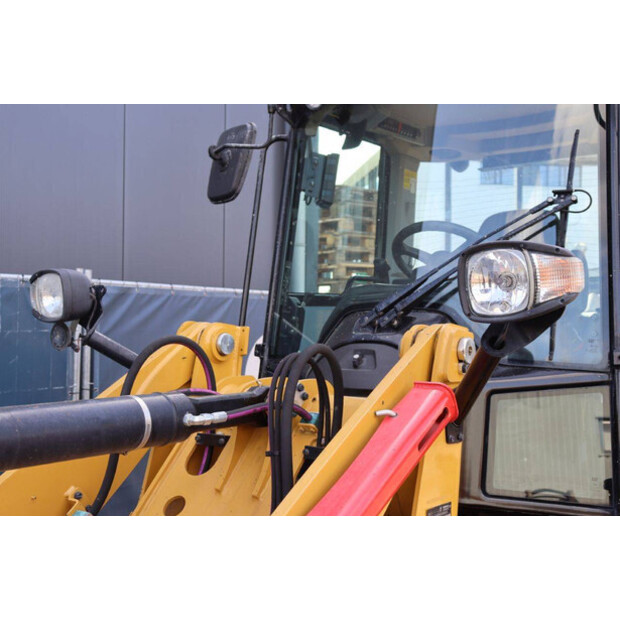 2023 Caterpillar 908-41808865