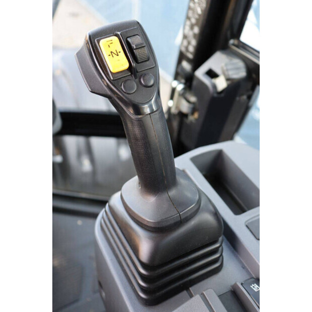 2023 Caterpillar 908-41808886