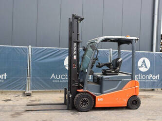 Image for FORKLIFTS 2015 Toyota 8FBMKT25