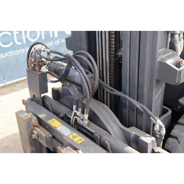2020 Doosan D30GP-41809515
