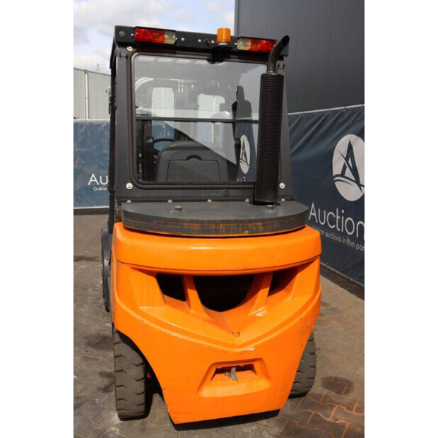 2020 Doosan D30GP-41809521