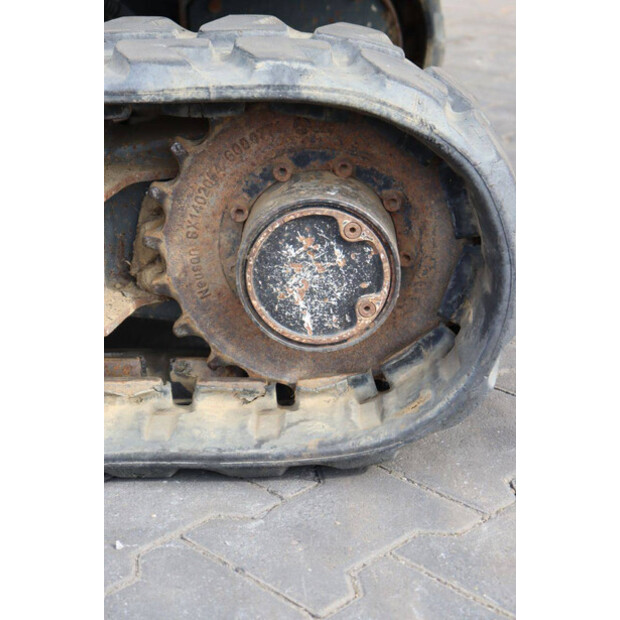 2011 نيوسون 1404-41809811