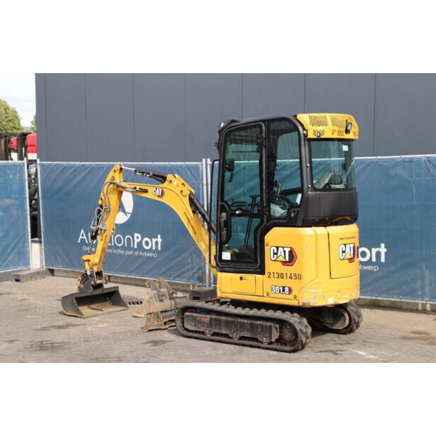2021 Caterpillar 301.8-41809833
