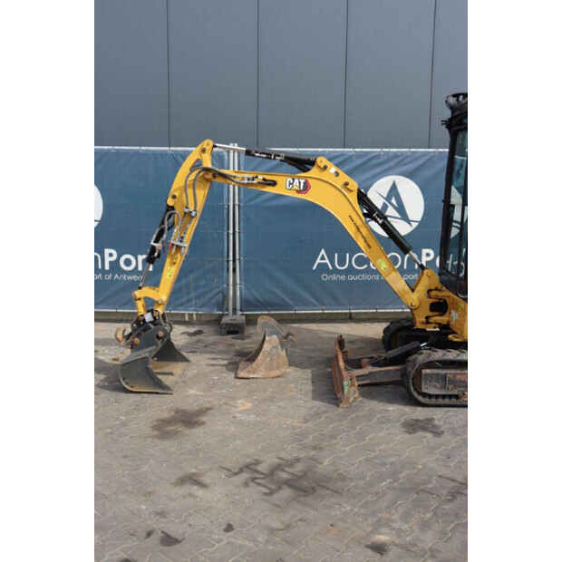 2021 Caterpillar 301.8-41809840