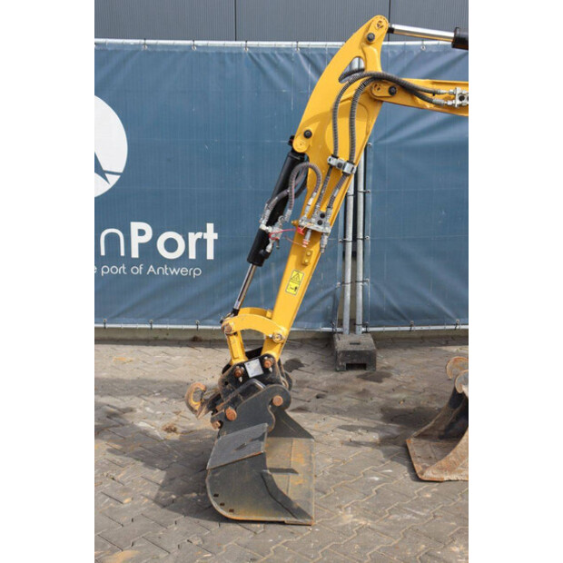 2021 Caterpillar 301.8-41809841