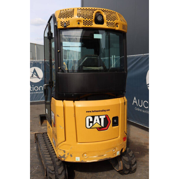 2021 Caterpillar 301.8-41809857