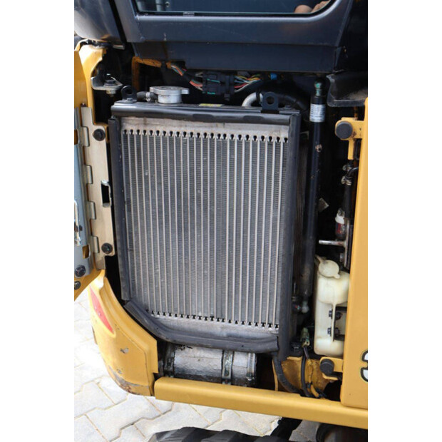 2021 Caterpillar 301.8-41809860