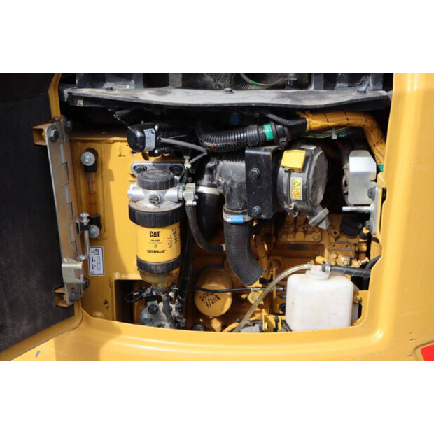 2021 Caterpillar 301.8-41809861