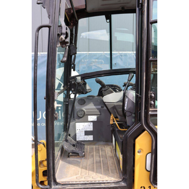 2021 Caterpillar 301.8-41809862