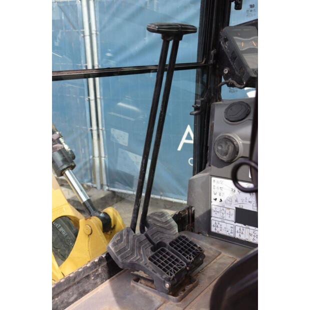 2021 Caterpillar 301.8-41809864