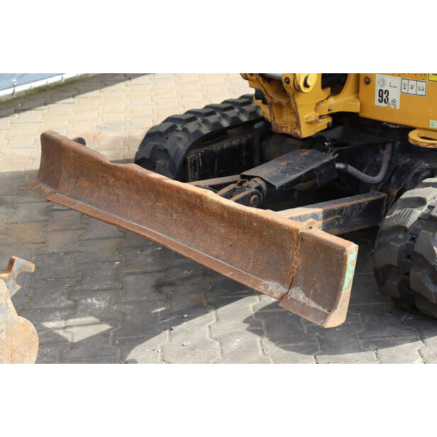 2021 Caterpillar 301.8-41809876