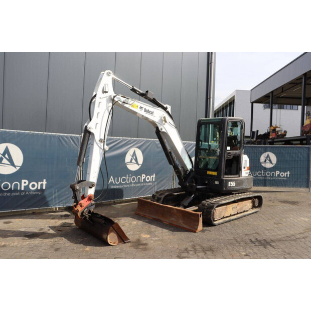 2017 BOBCAT E55-41809885