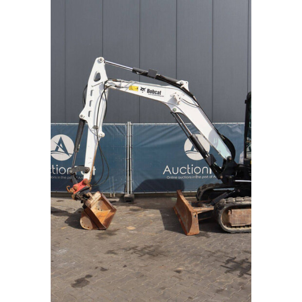 2017 BOBCAT E55-41809886