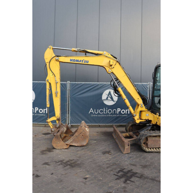 2012 كوماتسو PC55MR-3-41810196