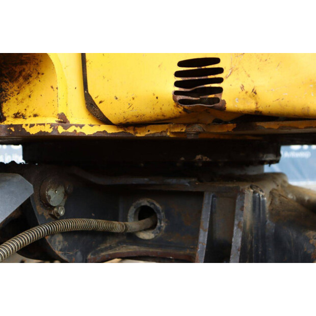 2012 كوماتسو PC55MR-3-41810203