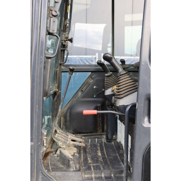 2012 كوماتسو PC55MR-3-41810215