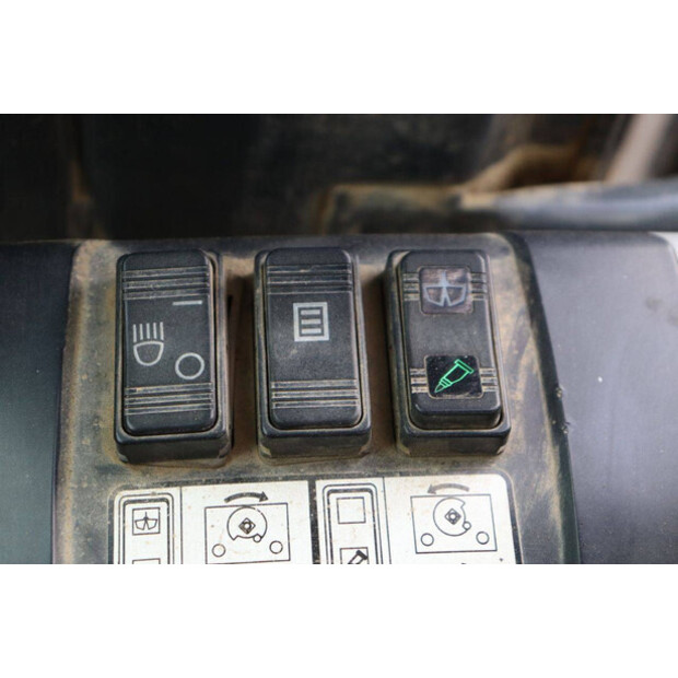 2012 كوماتسو PC55MR-3-41810219