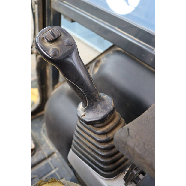 2012 كوماتسو PC55MR-3-41810220