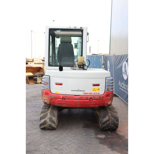 2017 TAKEUCHI TB250-41810272
