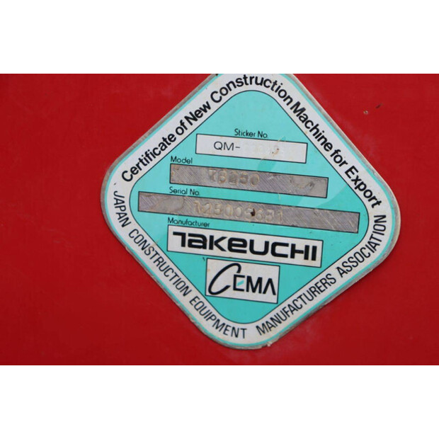 2017 TAKEUCHI TB250-41810282