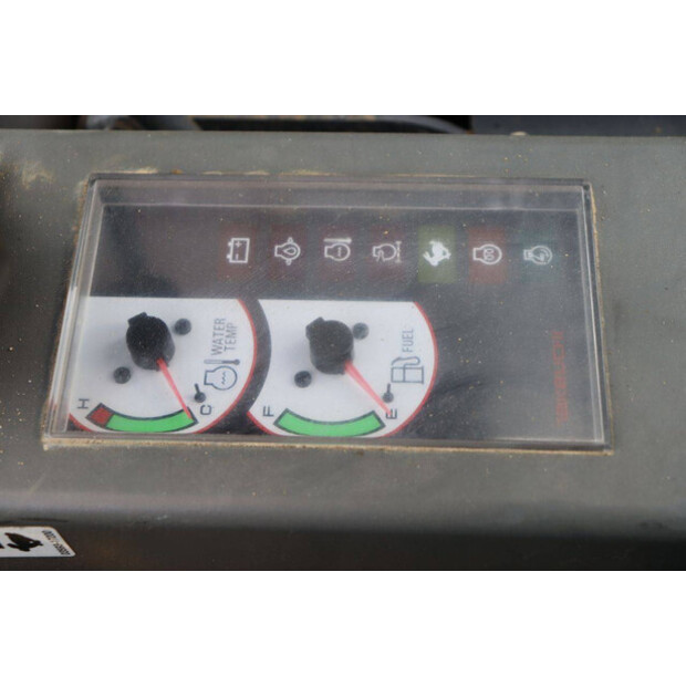 2017 TAKEUCHI TB250-41810302