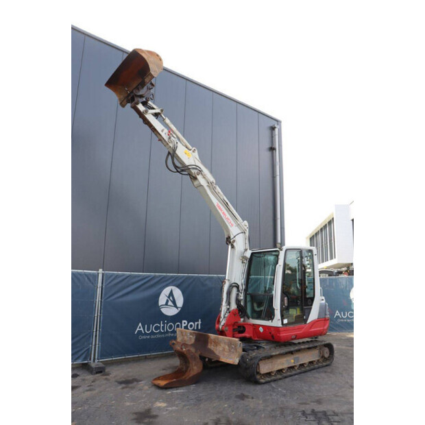 2017 TAKEUCHI TB250-41810307