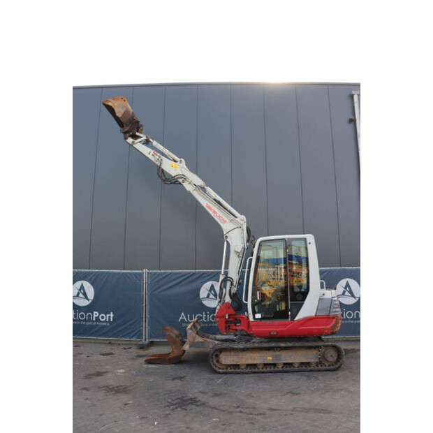 2017 TAKEUCHI TB250-41810308