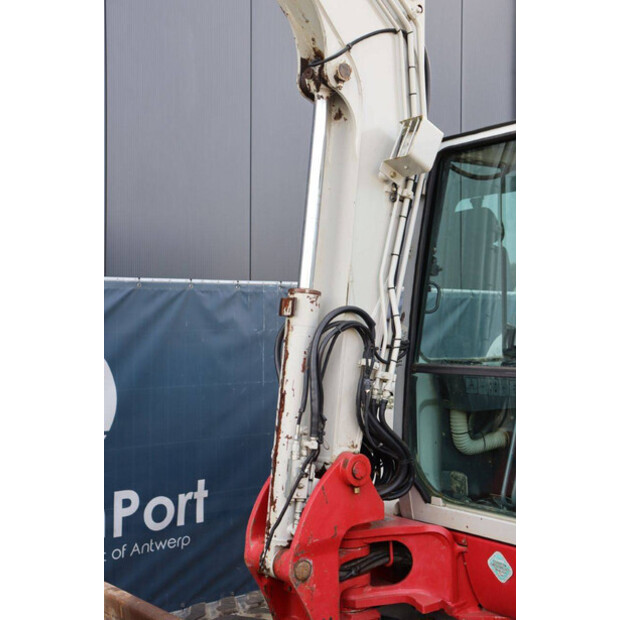 2017 TAKEUCHI TB250-41810311