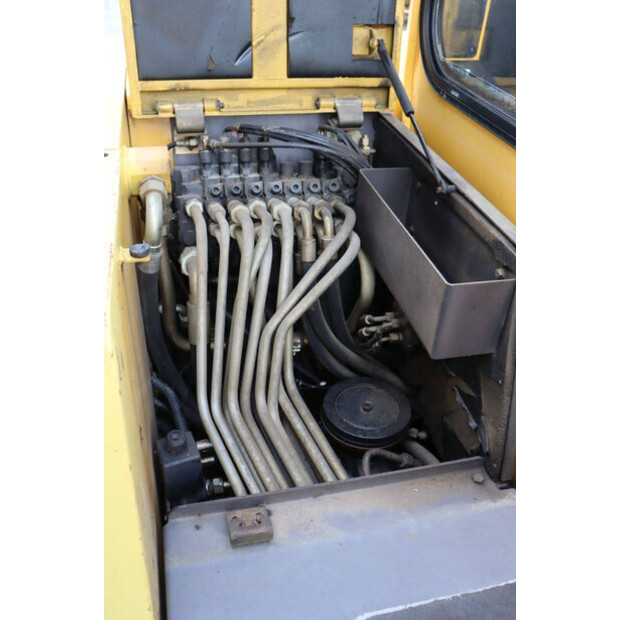 1999 بيلجوب 233-41810339