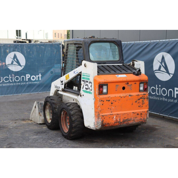 2000 BOBCAT 753-41810575