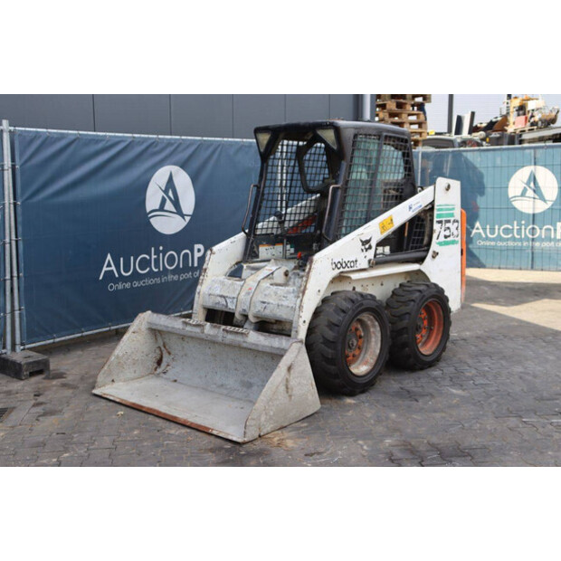 2000 BOBCAT 753-41810580