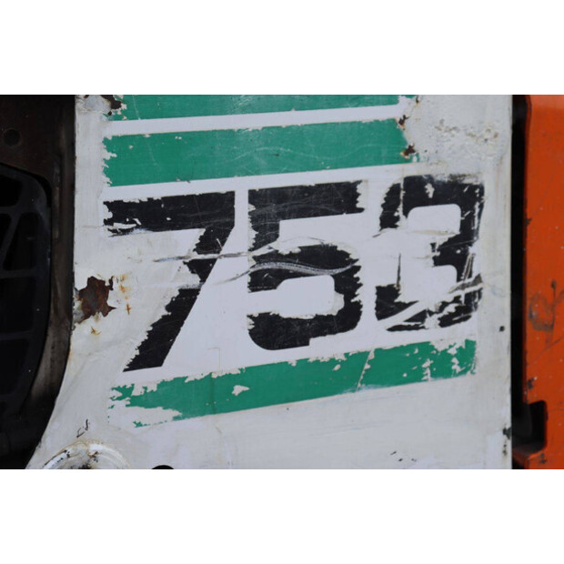 2000 BOBCAT 753-41810586