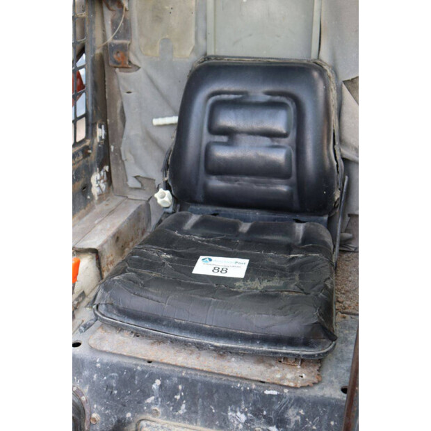 2000 BOBCAT 753-41810596