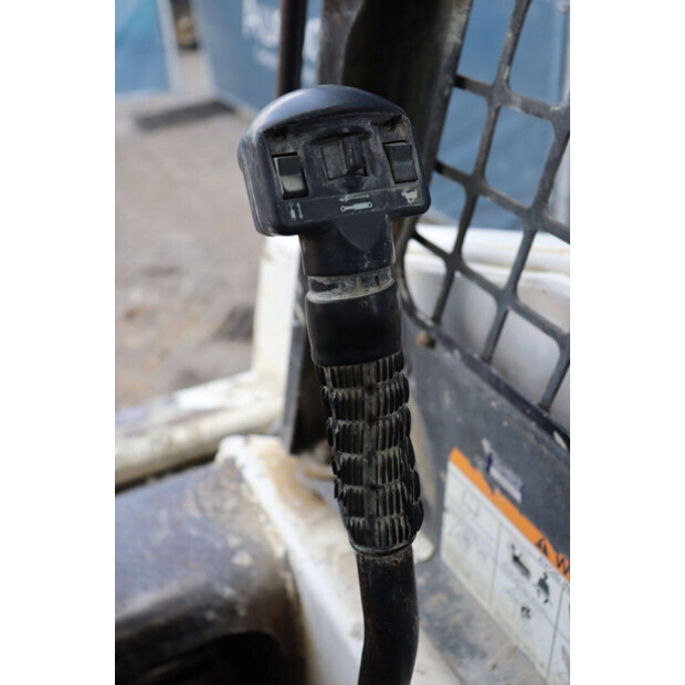 2000 BOBCAT 753-41810599