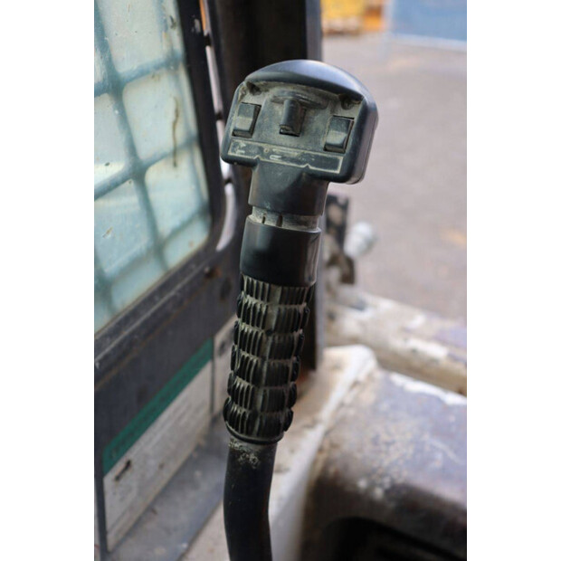 2000 BOBCAT 753-41810600