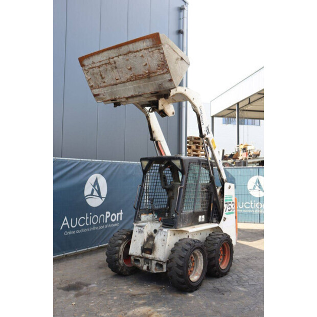 2000 BOBCAT 753-41810604